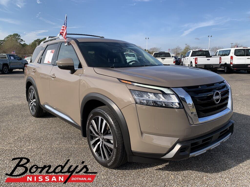 2024 Nissan Pathfinder Platinum FWD