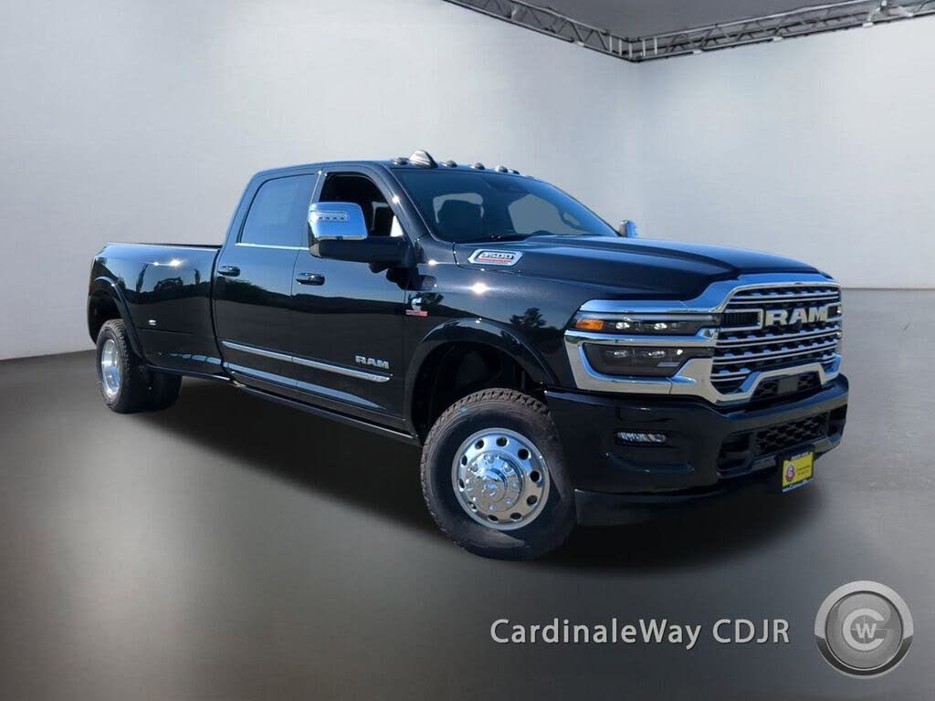 2026 RAM 3500 Limited Crew Cab LB DRW 4WD