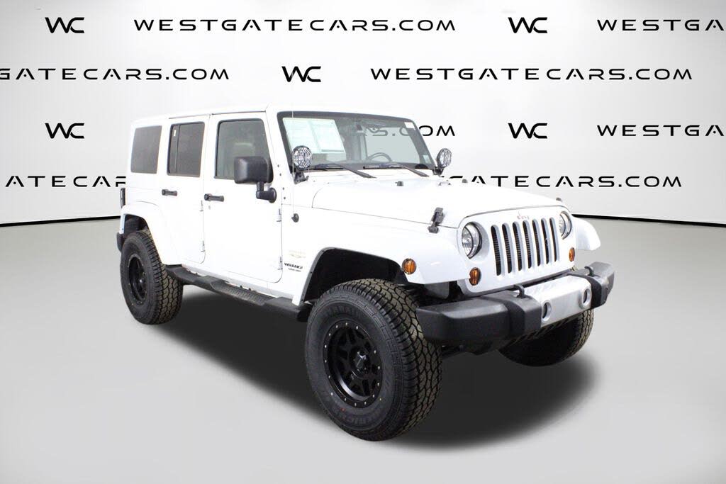 2013 Jeep Wrangler Unlimited Sahara 4WD