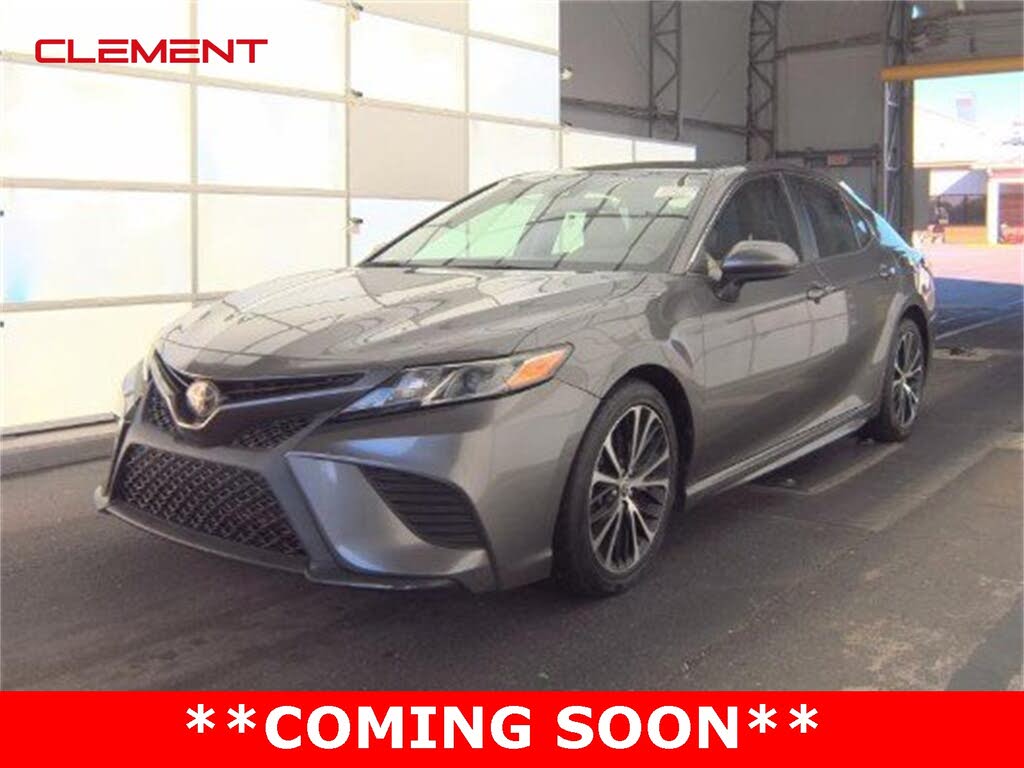 2020 Toyota Camry SE FWD