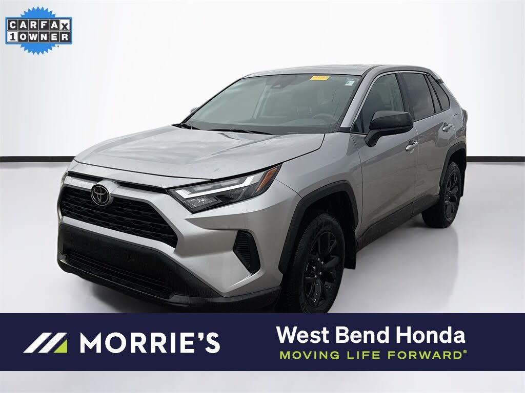 2024 Toyota RAV4 LE FWD