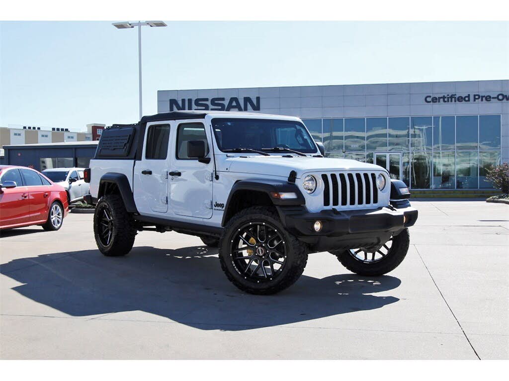 2022 Jeep Gladiator Sport Crew Cab 4WD