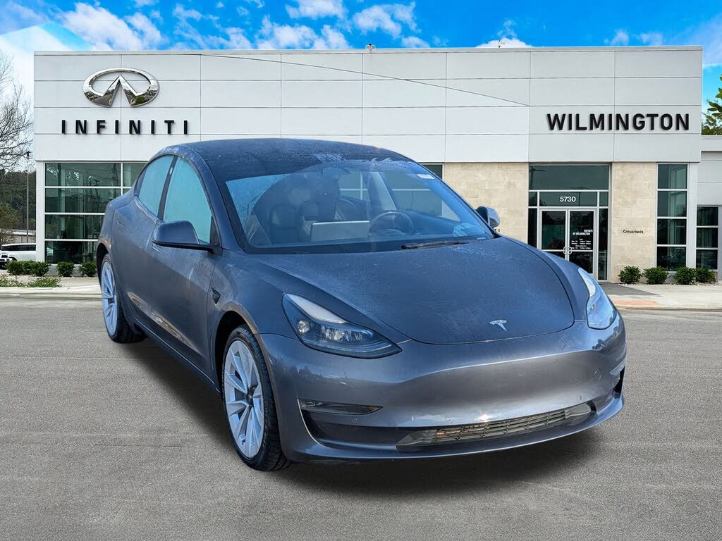 2022 Tesla Model 3 RWD