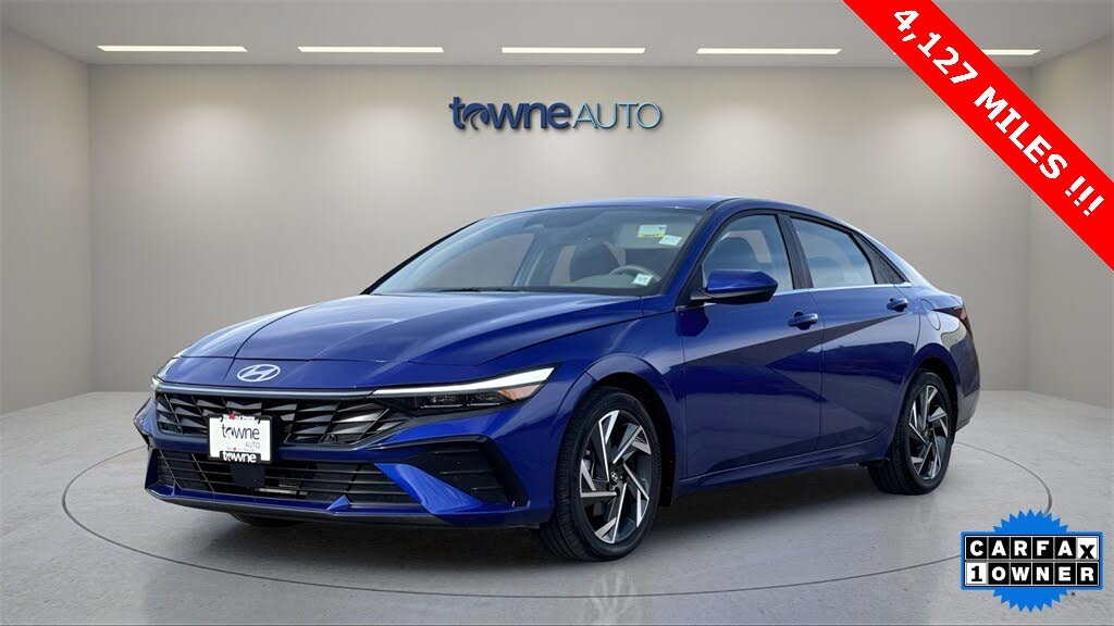 2024 Hyundai Elantra SEL FWD