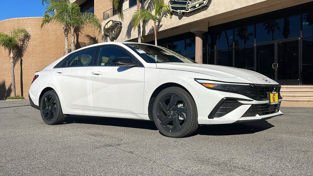 2026 Hyundai Elantra SEL Sport Premium FWD