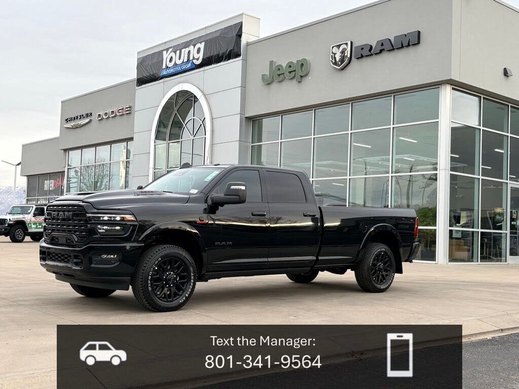 2026 RAM 3500 Limited Crew Cab LB 4WD