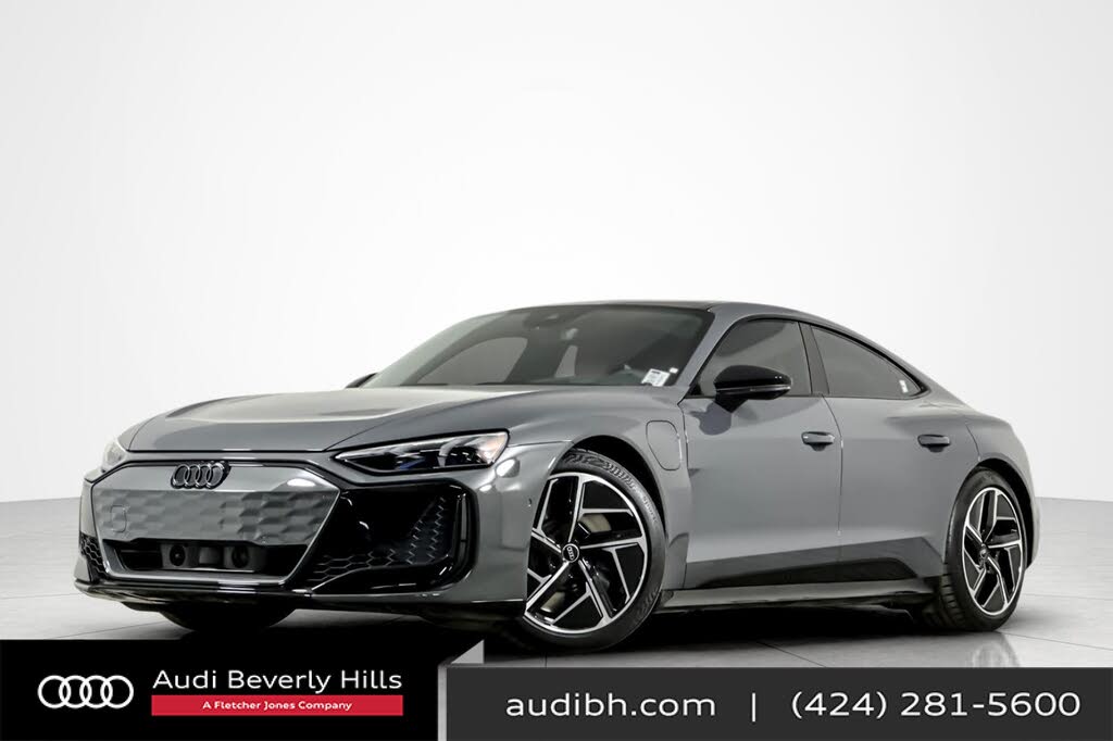 2025 Audi RS e-tron GT quattro Performance