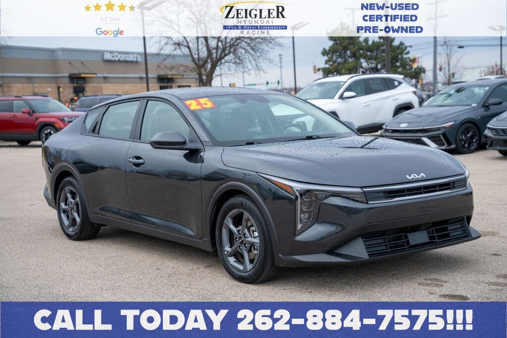 2025 Kia K4 LXS FWD