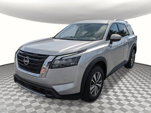 2025 Nissan Pathfinder SL FWD