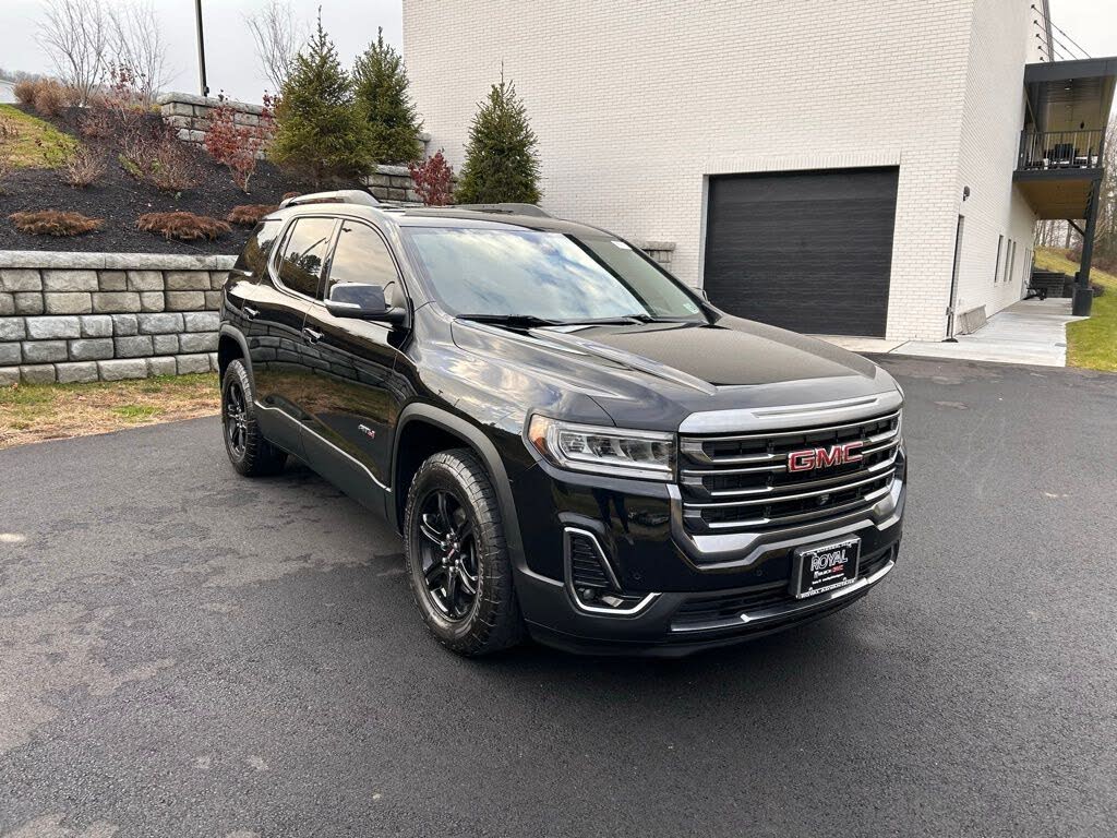 2023 GMC Acadia AT4 AWD
