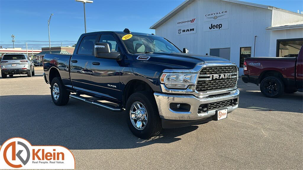 2024 RAM 2500 Big Horn Crew Cab 4WD