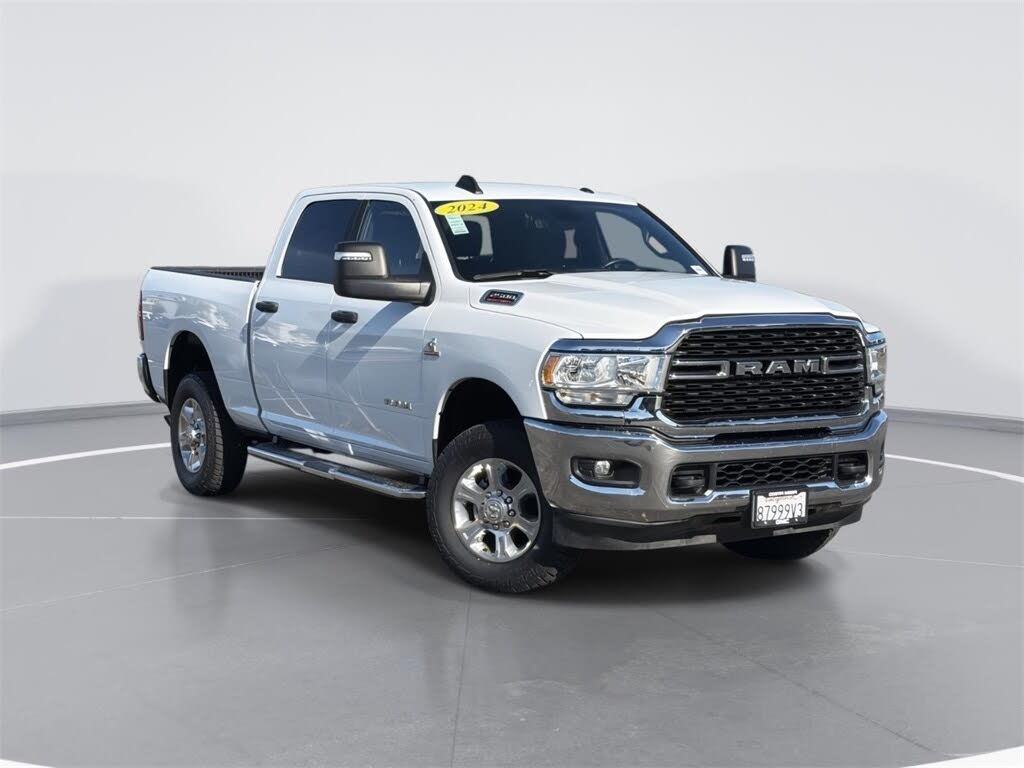 2024 RAM 2500 Big Horn Crew Cab 4WD