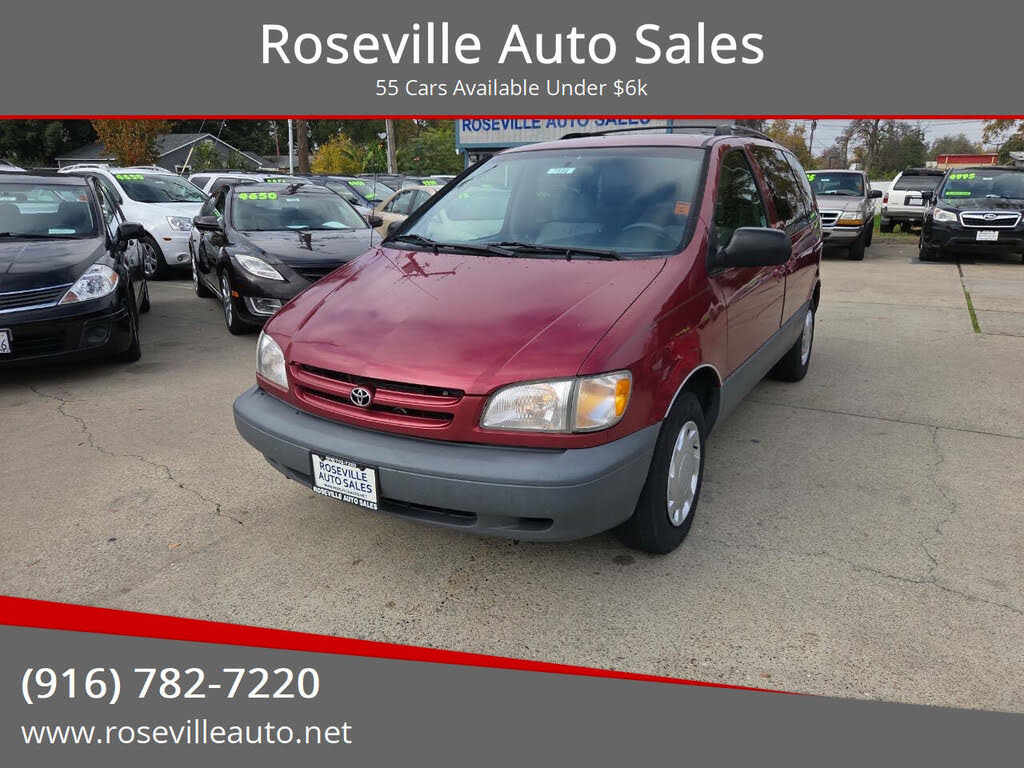 1999 Toyota Sienna 4 Dr LE Passenger Van