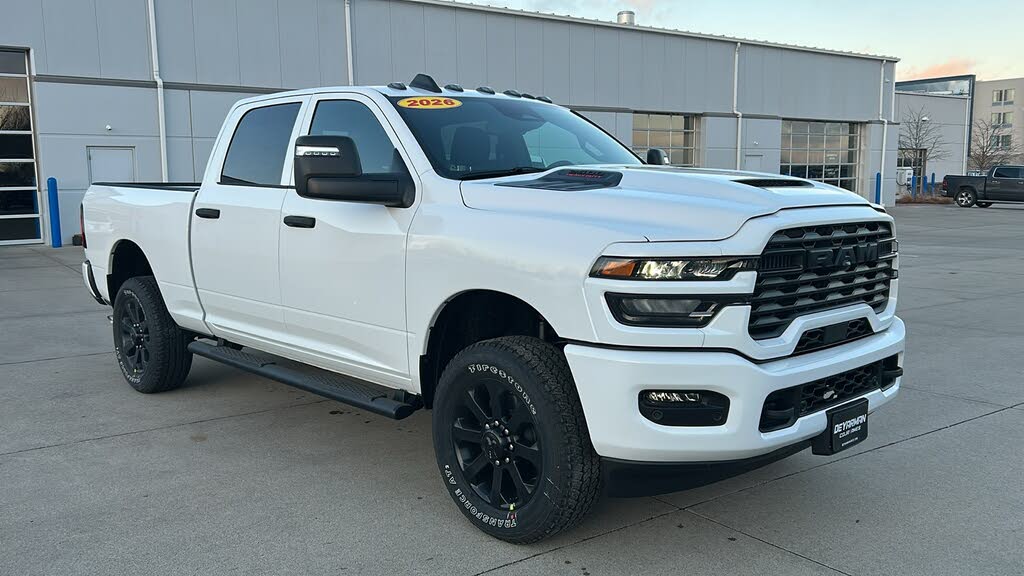 2026 RAM 2500 Tradesman Crew Cab 4WD