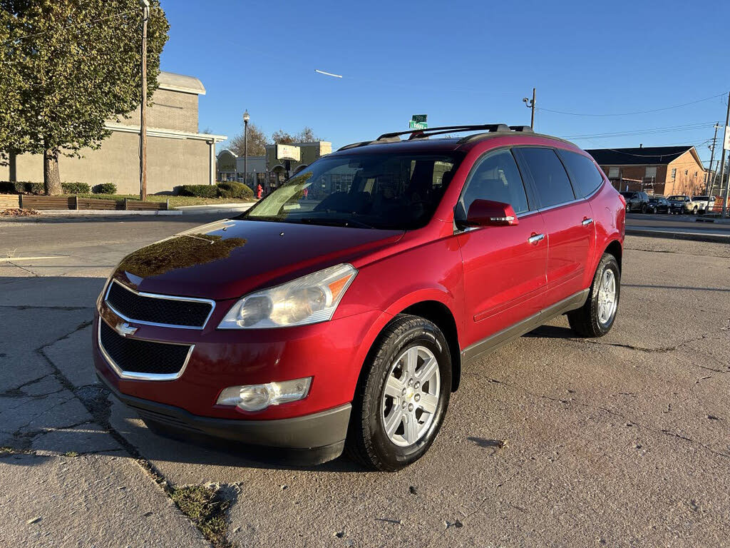 2012 Chevrolet Traverse 2LT FWD