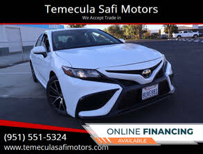 Toyota Camry SE FWD