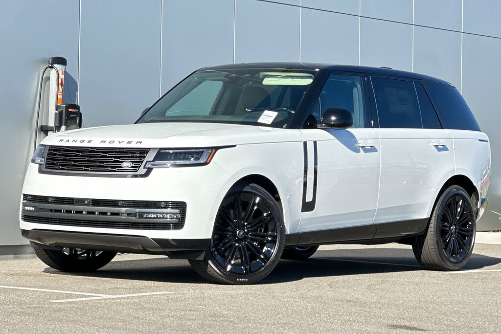 2025 Land Rover Range Rover P530 SE LWB AWD