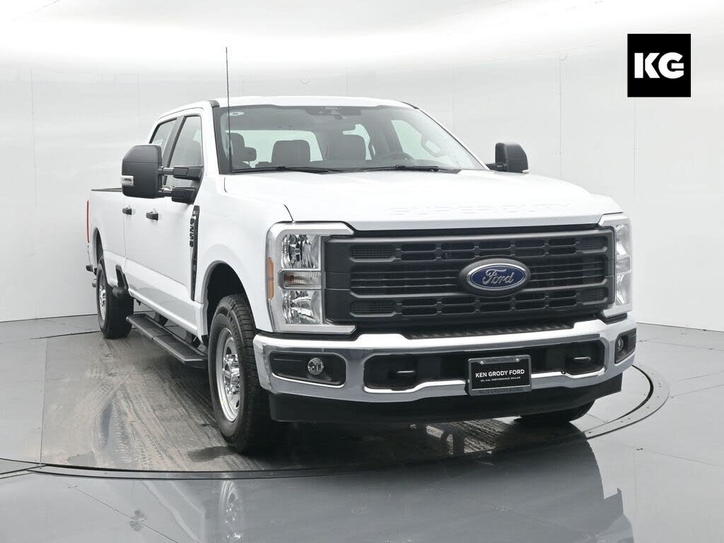 2026 Ford F-250 Super Duty XL Crew Cab RWD