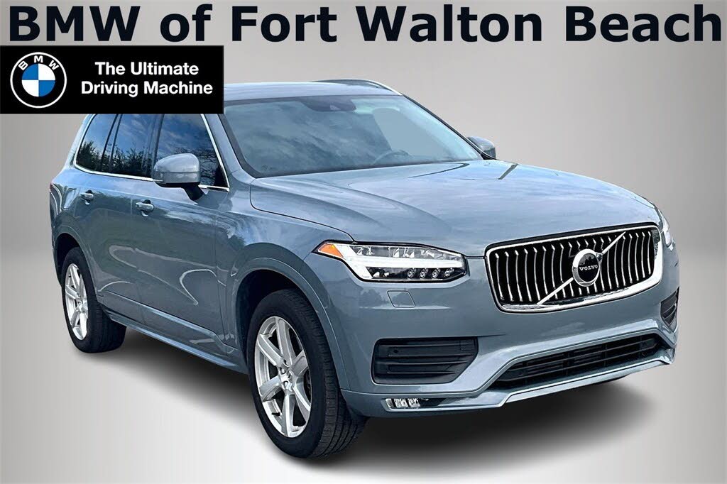 2021 Volvo XC90 T6 Momentum 7-Passenger AWD