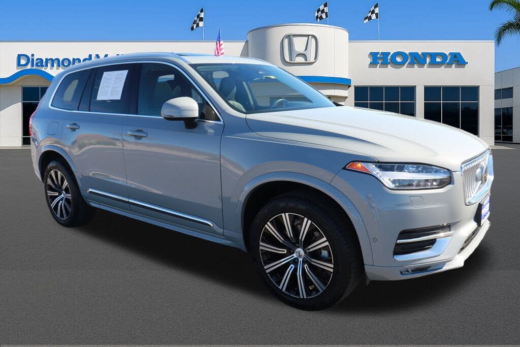 2024 Volvo XC90 B6 Plus Bright Theme 7-Passenger AWD