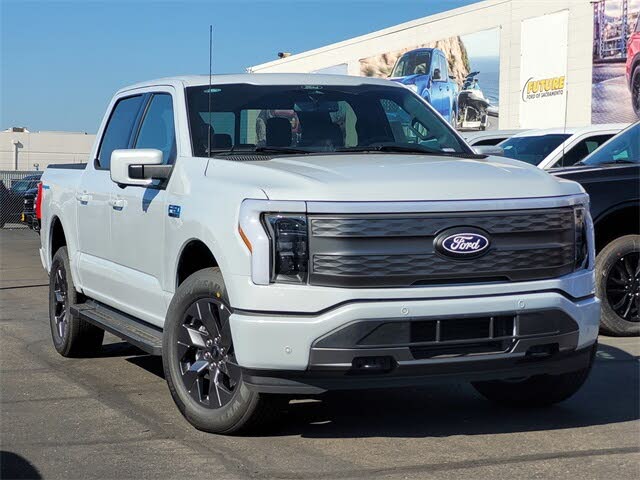 2025 Ford F-150 Lightning Lariat SuperCrew AWD