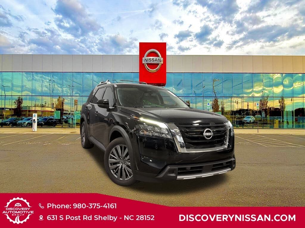 2025 Nissan Pathfinder SL 4WD
