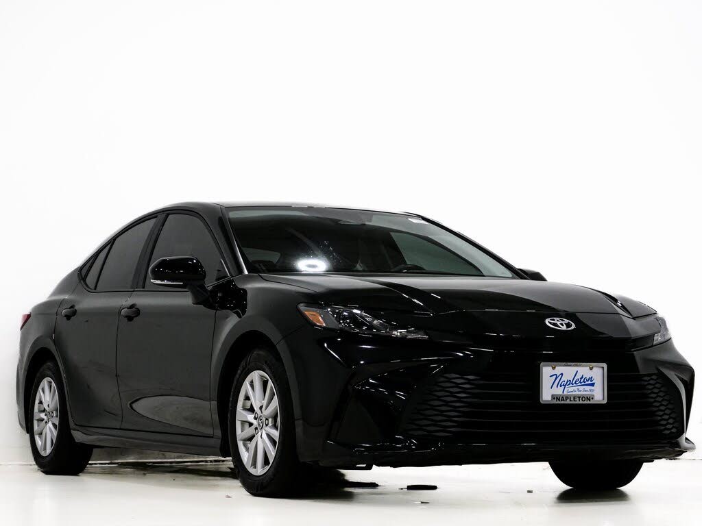 2025 Toyota Camry LE FWD
