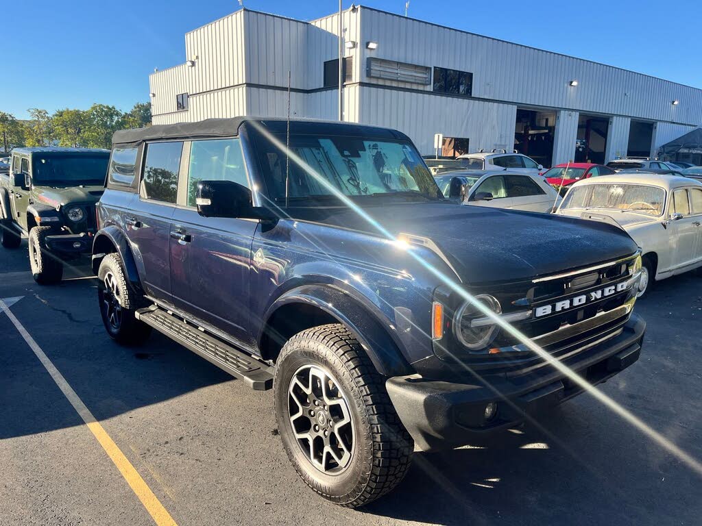 2021 Ford Bronco Outer Banks Advanced 4-Door 4WD