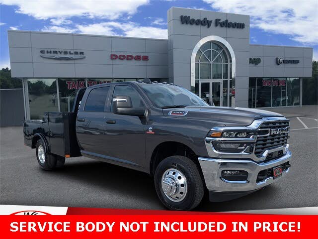2025 RAM 3500 Chassis Tradesman Crew Cab LB DRW 4WD