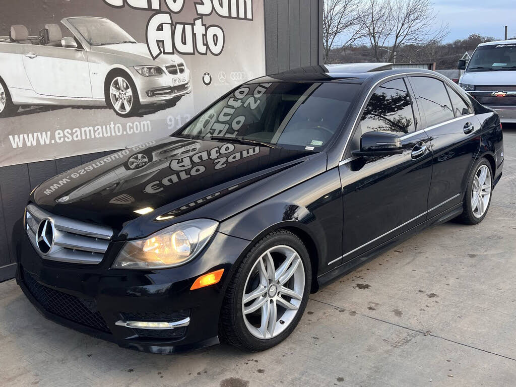 2012 Mercedes-Benz C-Class C 300 Luxury 4MATIC