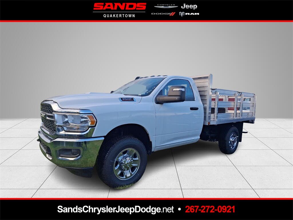 2024 RAM 3500 Chassis Tradesman Regular Cab 4WD