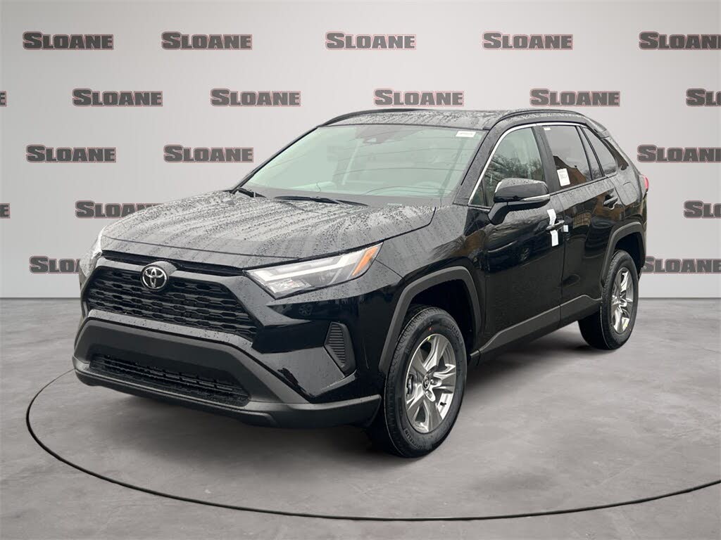 2025 Toyota RAV4 XLE AWD