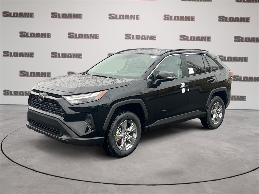 2025 Toyota RAV4 XLE AWD