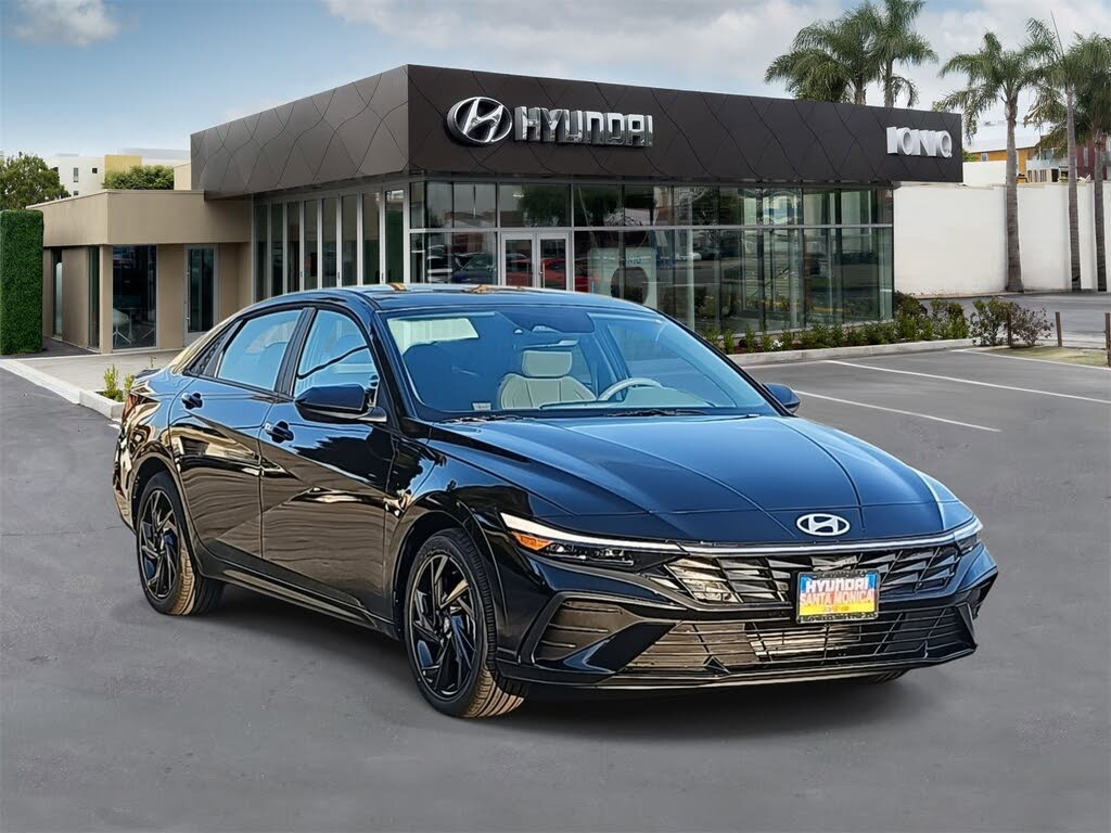 2026 Hyundai Elantra SEL Sport FWD