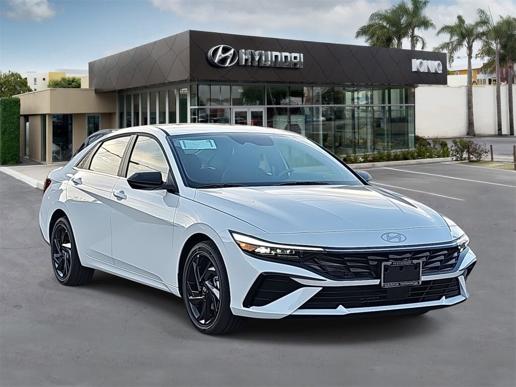 2026 Hyundai Elantra SEL Sport Premium FWD