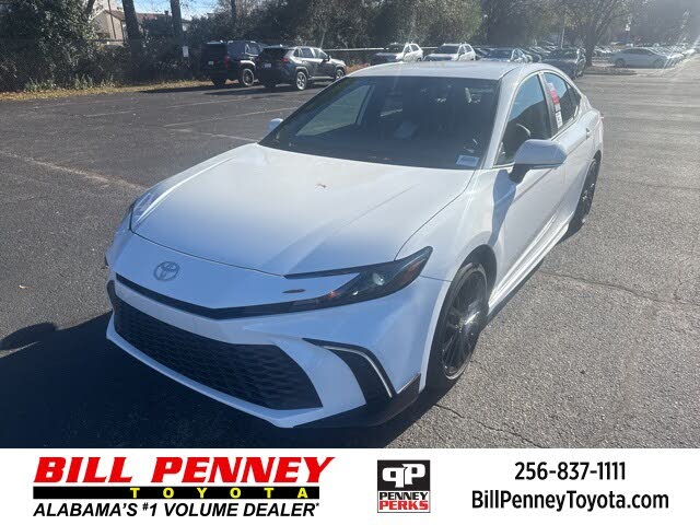 2026 Toyota Camry SE FWD