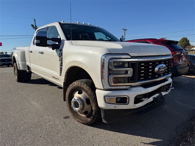 2024 Ford F-350 Super Duty Platinum Crew Cab LB DRW 4WD