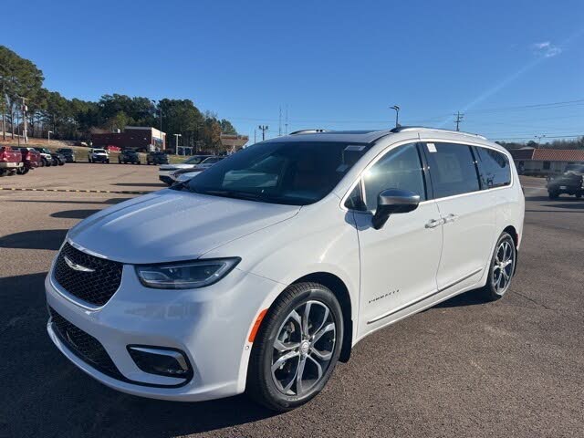 2026 Chrysler Pacifica Pinnacle FWD