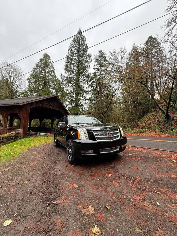 2013 Cadillac Escalade ESV Platinum 4WD