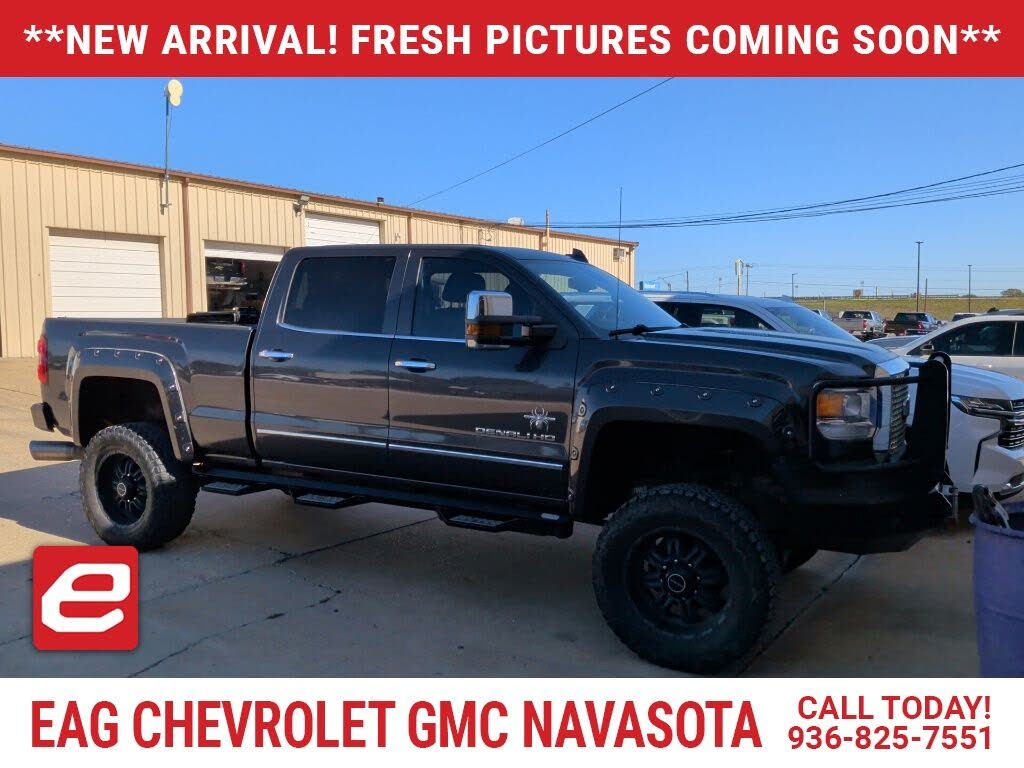 2016 GMC Sierra 2500HD Denali Crew Cab SB 4WD
