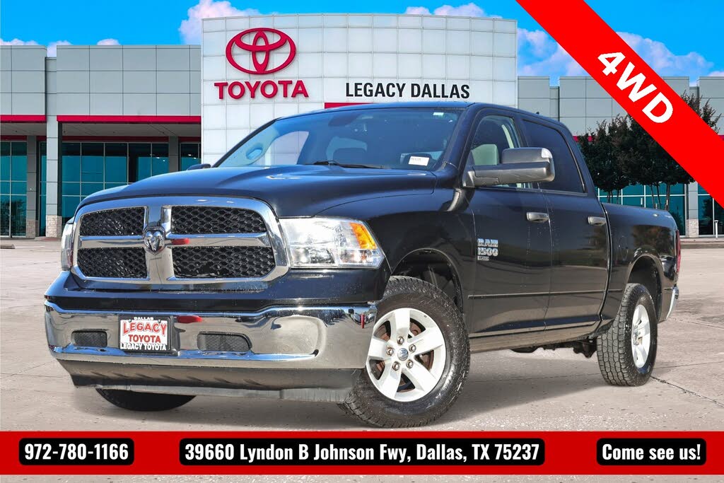 2023 RAM 1500 Classic SLT Crew Cab 4WD
