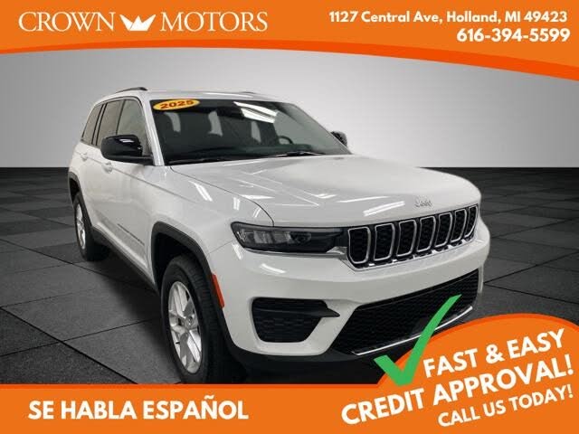 2025 Jeep Grand Cherokee Laredo 4WD