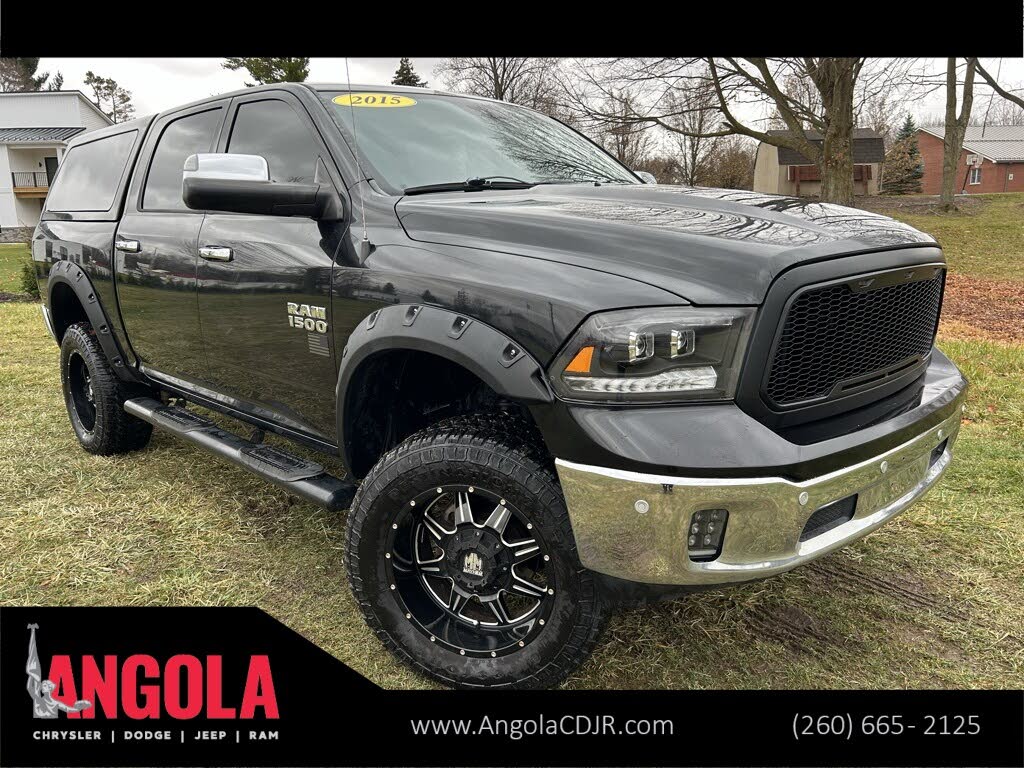 2015 RAM 1500 Laramie Crew Cab 4WD