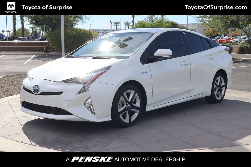 2016 Toyota Prius Four Touring FWD