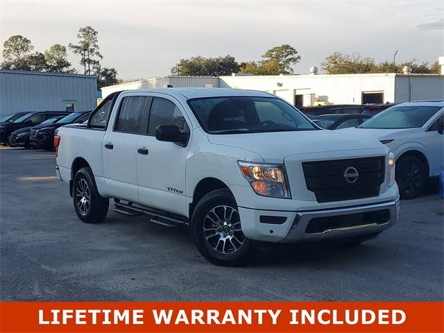 2024 Nissan Titan SV Crew Cab 4WD