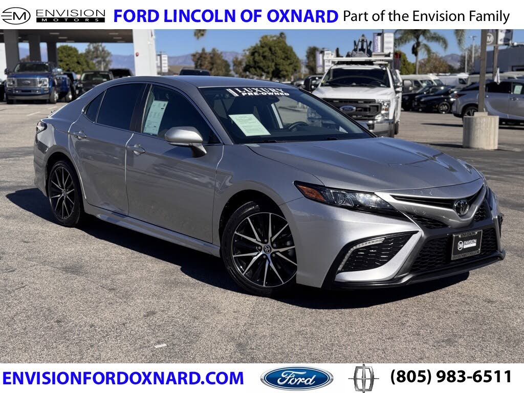 2024 Toyota Camry SE FWD