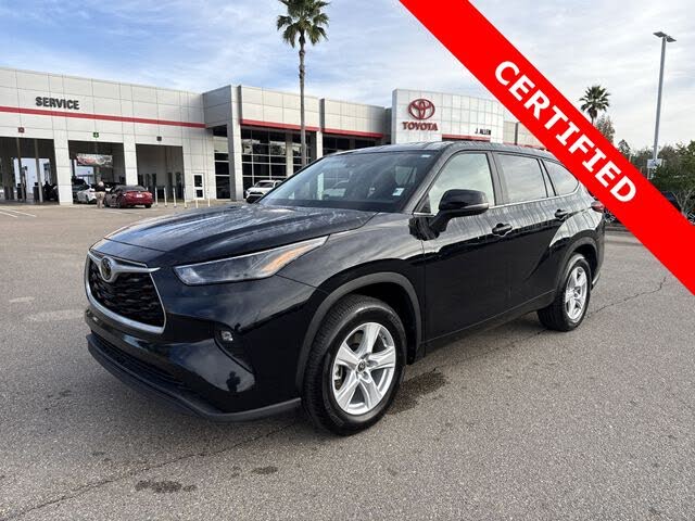 2025 Toyota Highlander LE FWD