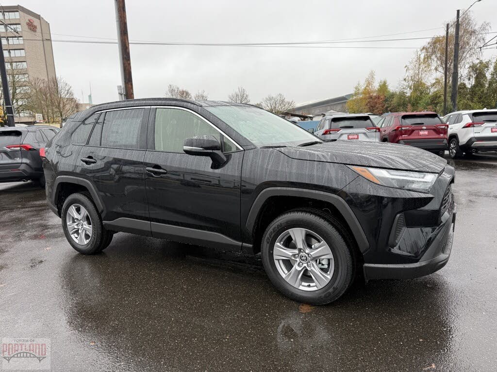 2025 Toyota RAV4 XLE AWD