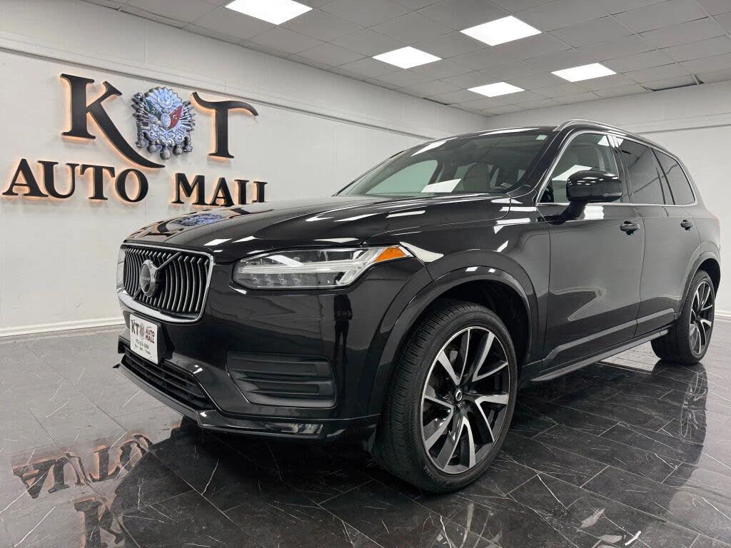 2020 Volvo XC90 T6 Momentum 6-Passenger AWD