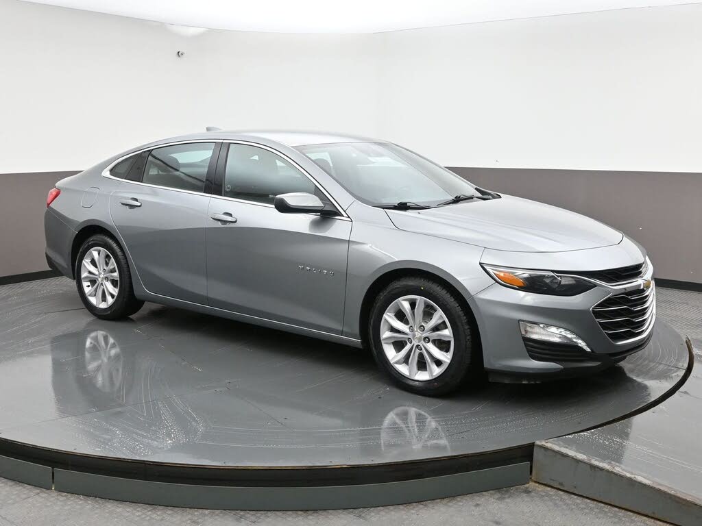 Chevrolet Malibu LT with 1LT FWD 2023